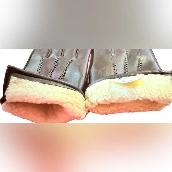 Avon Women’s Vintage Dark Brown Winter Gloves w/Stitching Design Thermal Lining - Picture 10 of 10